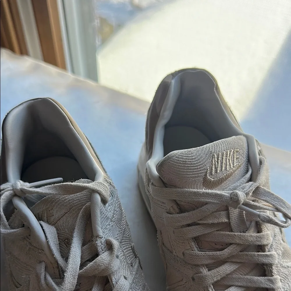 Nike Air Max Women's Beige Sneakers - Picture 3 of 4